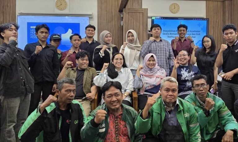 Penyuluhan Program Cek Kesehatan Gratis Bersama Mahasiswa dan Ojek Daring Sebagai Mitra Sehat