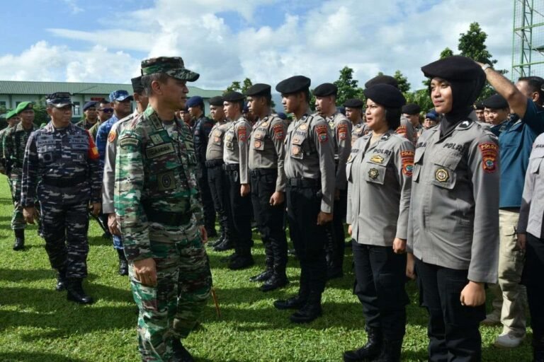 TNI Polri Solid Redam Provokasi Massa yang Picu Aksi Anarkis