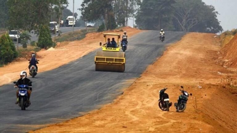 Setahun Pemerintahan Pragib Hadirkan Terobosan Pembangunan di Papua